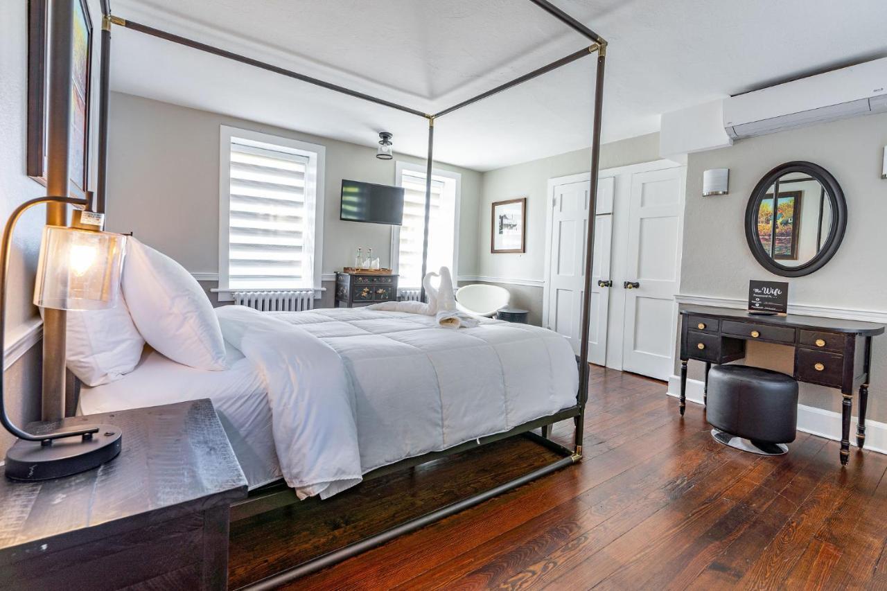 Chimney Hill Estate Inn แลมเบิร์ตวิลล์ ภายนอก รูปภาพ